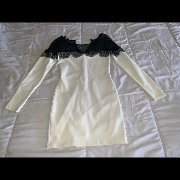 Bebe long sleeve Dress - Picture 5 of 6